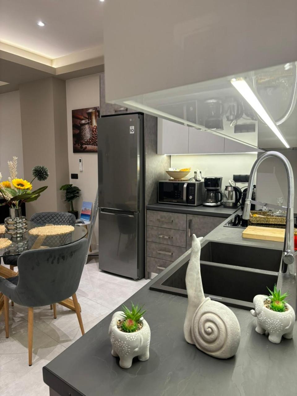 Menda Suite Ираклион Экстерьер фото